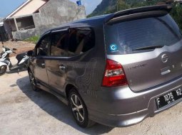 Dijual mobil bekas Nissan Grand Livina Highway Star, Lampung  6