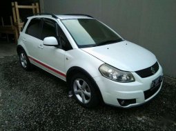 Mobil Suzuki SX4 2007 Cross Over terbaik di DKI Jakarta 7