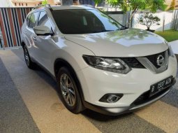 Dijual mobil bekas Nissan X-Trail 2.5, Lampung  1