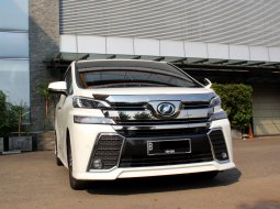 Mobil Toyota Vellfire ZG Audio Less Automatic 2015 terawat di DKI Jakarta 3