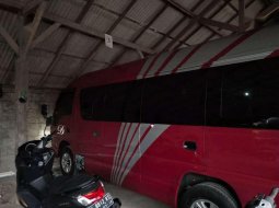 Dijual mobil bekas Isuzu Elf 2.8 Minibus Diesel, Bali  4