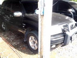 Jual mobil bekas Suzuki Escudo 2.0i 2004 dengan harga murah di Sumatra Utara 2