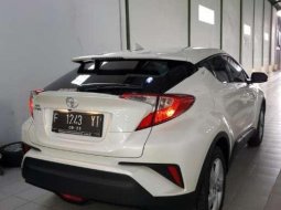Jual mobil bekas murah Toyota C-HR 2018 di Jawa Tengah 4