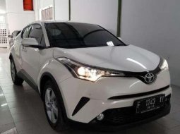 Jual mobil bekas murah Toyota C-HR 2018 di Jawa Tengah 2