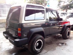 Jual mobil bekas Daihatsu Rocky Independent 2.8 Manual 2003 dengan harag murah di Sumatra Utara 3