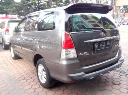 Jual mobil bekas Toyota Kijang Innova 2.0 G 2011 dengan harga murah di Sumatra Utara 3