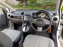 Mobil Mazda 2 R 2011 dijual, DIY Yogyakarta 3