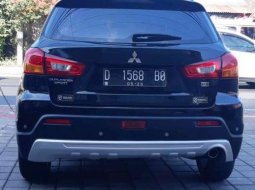 Jual mobil Mitsubishi Outlander 2013 bekas, Bali 6