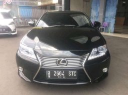 Mobil Lexus ES 2014 250 terbaik di DKI Jakarta 5