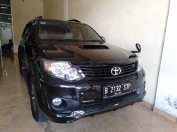 Mobil Toyota Fortuner G TRD 2014 terawat di Bali  1