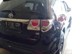 Mobil Toyota Fortuner G TRD 2014 terawat di Bali  3