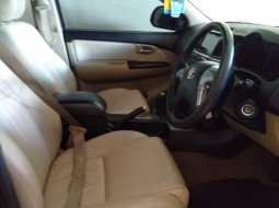 Mobil Toyota Fortuner G TRD 2014 terawat di Bali  4