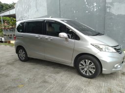 Jual mobil Honda Freed PSD 2013 murah di DKI Jakarta  3