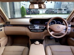 Jual cepat Mercedes-Benz S-Class S 300 L 2011 di DKI Jakarta  5