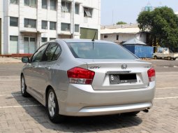 Jual mobil Honda City E 2010 bekas, DKI Jakarta 6