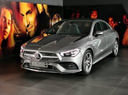 DKI Jakarta, mobil Mercedes-Benz CLA 200 2019 Abu-abu dijual 1