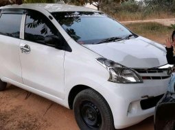 Mobil Daihatsu Xenia 2014 dijual, Riau 2