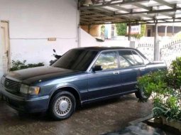 Jawa Barat, Toyota Crown Super Saloon 1993 kondisi terawat 4