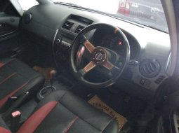 Jawa Timur, jual mobil Suzuki SX4 Cross Over 2009 dengan harga terjangkau 2