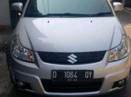 Mobil Suzuki SX4 2009 Cross Over dijual, Jawa Barat 2