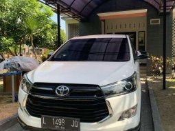 Jual cepat Toyota Venturer 2018 di Jawa Timur 2