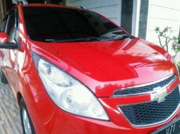 Mobil Chevrolet Spark 2010 LT terbaik di Jawa Timur 3