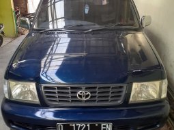 Jual mobil Toyota Kijang LX 2001 harga murah di Jawa Barat  1