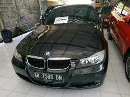 Jual Cepat BMW 3 Series 320i 2005 di DIY Yogyakarta 2