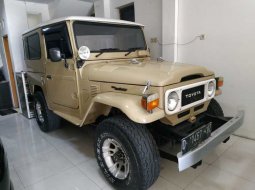 Jual mobil bekas murah Toyota Land Cruiser 4.0 Manual 1990 di DIY Yogyakarta 1