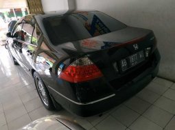 Mobil Honda Accord 1.6 Automatic 2006 terawat di DIY Yogyakarta 5