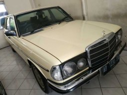 Jual mobil bekas Mercedes-Benz GT AMG GT 1990 dengan harga murah di DIY Yogyakarta 1