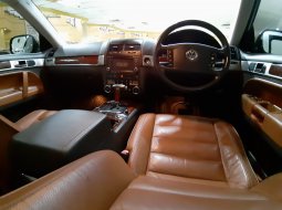 Dijual mobil bekas Volkswagen Touareg 3.2L V6 2004, DKI Jakarta 4