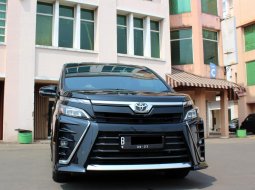 Jual mobil bekas murah Toyota Voxy 2018 di DKI Jakarta 8