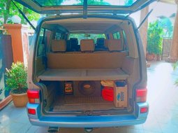 Mobil Volkswagen Caravelle 1999 2.5 Automatic dijual, Jawa Barat 4