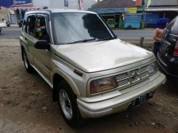 Jual cepat Suzuki Escudo JLX 2000 di Jawa Barat 1
