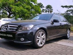 Jawa Barat, jual mobil Mercedes-Benz C-Class C200 2013 dengan harga terjangkau 2