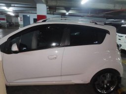 Mobil Chevrolet Spark 2011 LT terbaik di DKI Jakarta 1