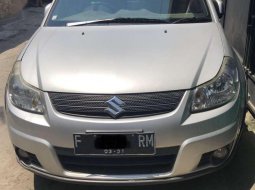 Jual cepat Suzuki SX4 X-Over 2009 di Jawa Barat 1