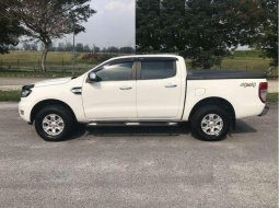 Mobil Ford Ranger 2012 Double Cabin terbaik di Kalimantan Timur 8