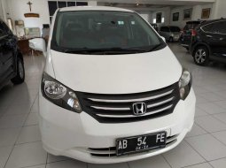 Jual mobil Honda Freed 1.5 2011 bekas di DIY Yogyakarta 6