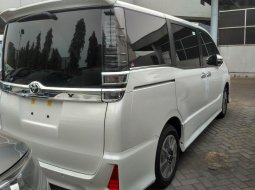 Promo Khusus Toyota Voxy 2020 di DKI Jakarta 2