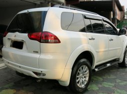 Dijual mobil bekas Mitsubishi Pajero Sport Exceed 4x4 AT 2010, Jawa Timur 2