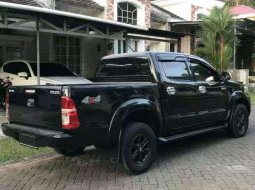 Sulawesi Barat, Toyota Hilux 2014 kondisi terawat 5