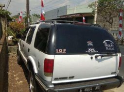 Jual cepat Chevrolet Blazer DOHC 1996 di Jawa Tengah 3