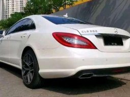 Mobil Mercedes-Benz CLS 2012 CLS 350 dijual, DKI Jakarta 2