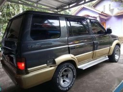 Dijual mobil bekas Isuzu Panther 2.5, Jawa Tengah  3