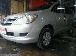 Jual cepat Toyota Kijang Innova E 2.0 2007 di Jawa Barat 2