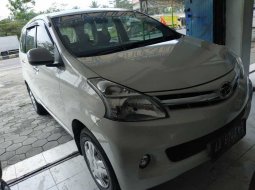 Jual Daihatsu Xenia R 2014 murah di Jawa Tengah  3