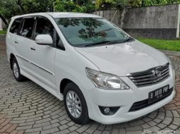 Jual mobil Toyota Kijang Innova 2.5 V 2012 bekas di DIY Yogyakarta 2