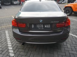 Mobil BMW 3 Series 320d 2014 terawat di Banten 4